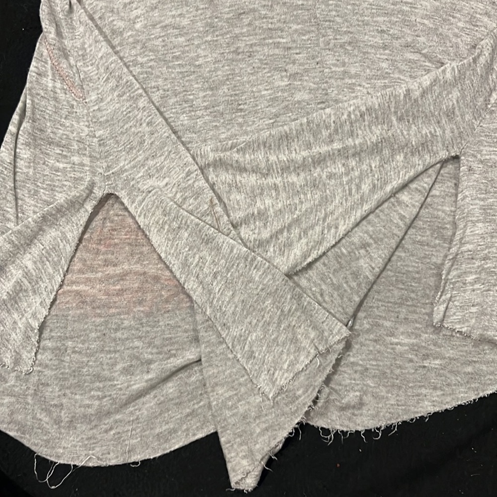GYPSY DREAMS FRAYED TANK - Picture 14 of 15